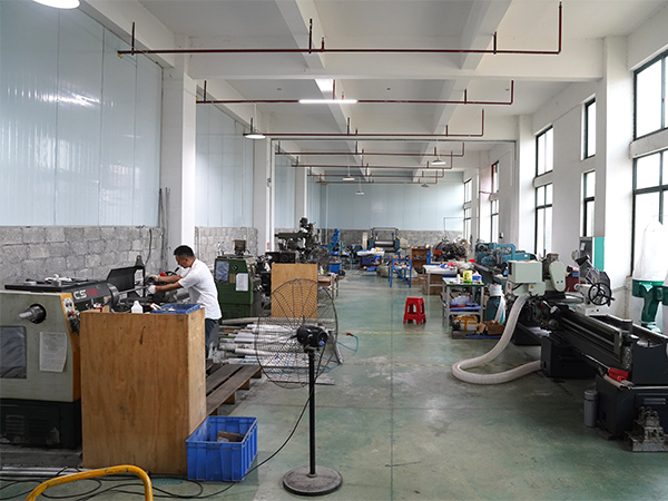 機(jī)加工車間